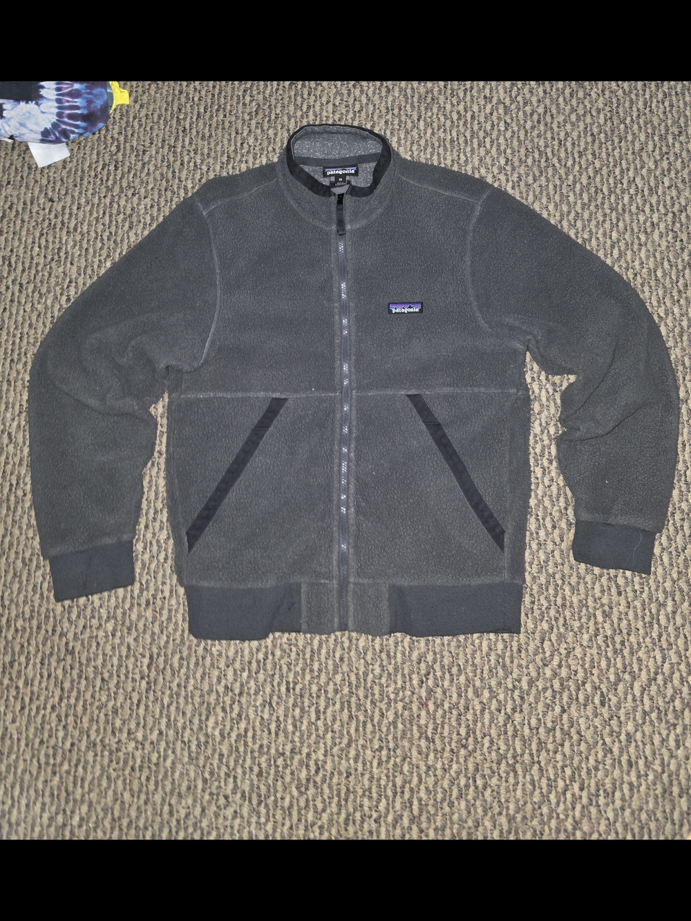 Patagonia Men’s Charcoal Full-Zip Fleece Jacket
